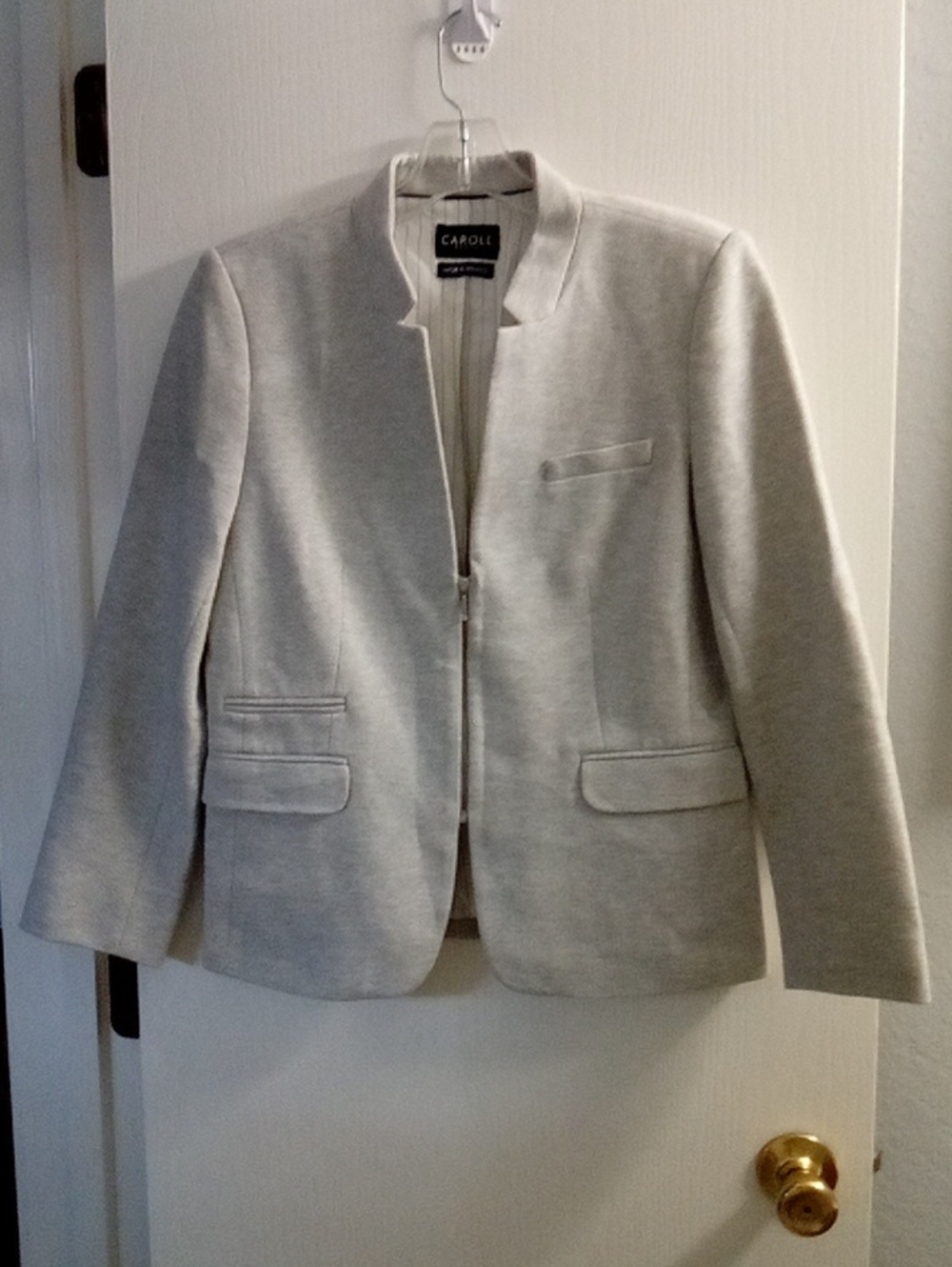 Caroll Women's Light Gray Collarless Zip Blazer